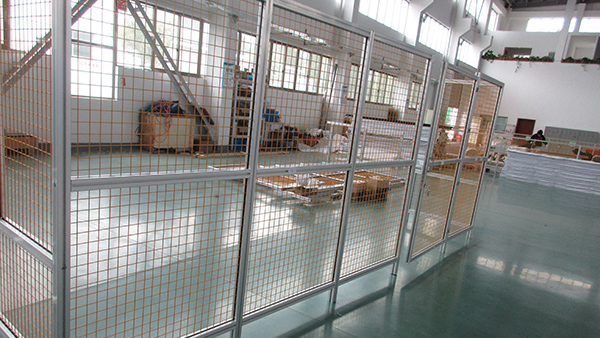 車間隔離網的特點-澳宏鋁業(yè)